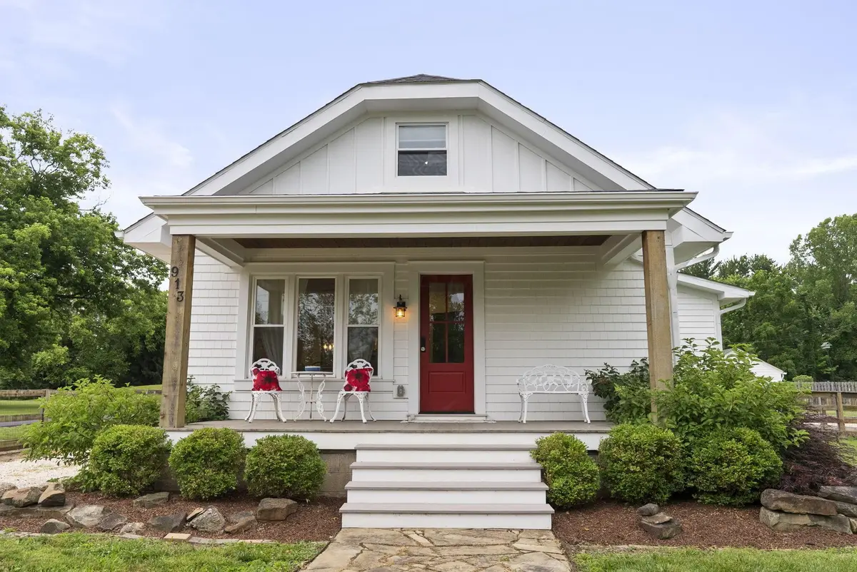 913 Groveport Road, Canal Winchester, OH 43110 - #1