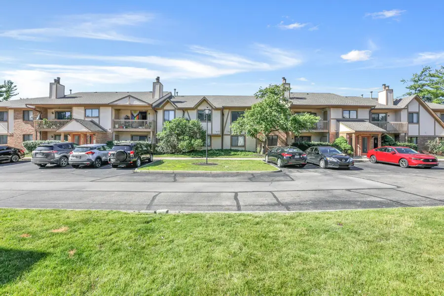 2269 Hedgerow Road, Columbus, OH 43220 - #2