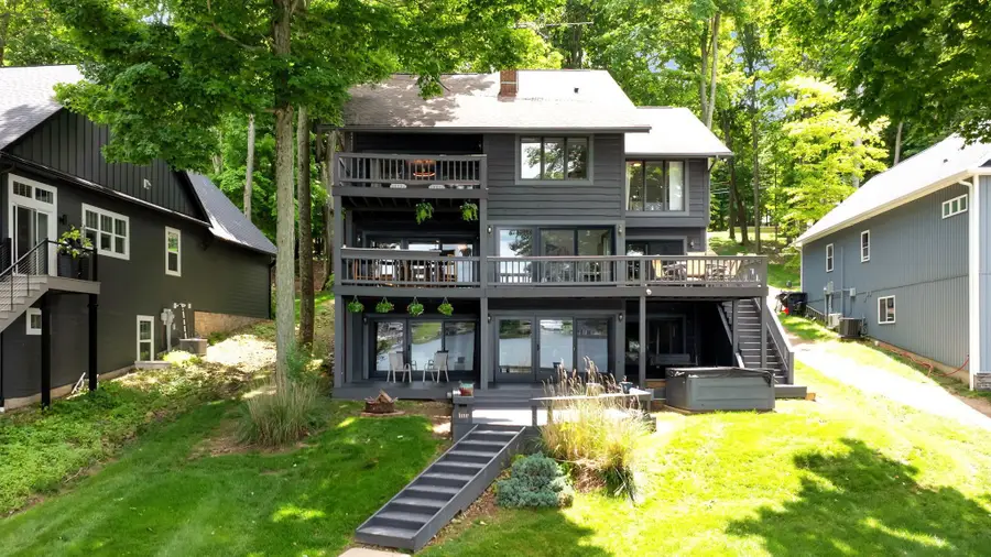 685 King Beach Drive, Howard, OH 43028 - #2
