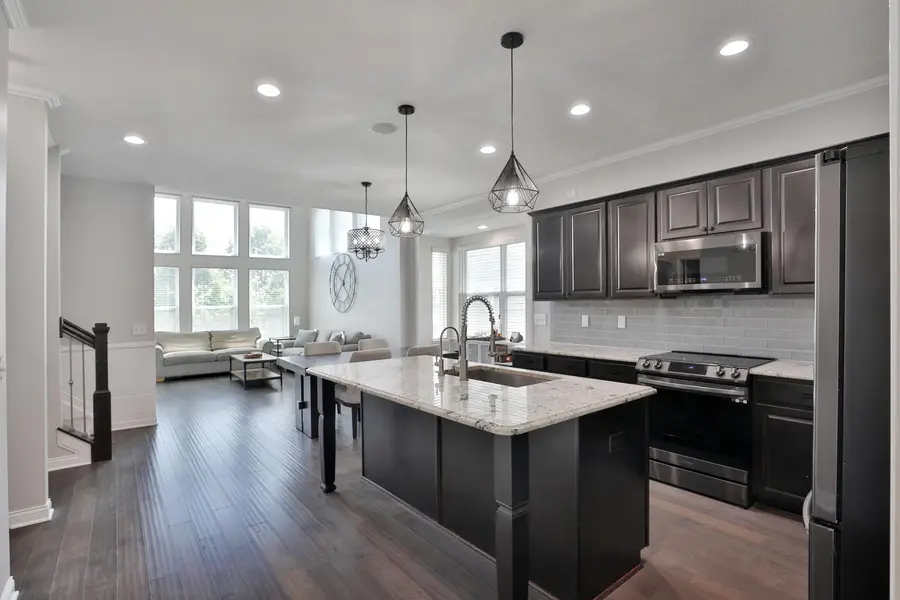 384 Junction Crossing Drive, Columbus, OH 43213 - #3
