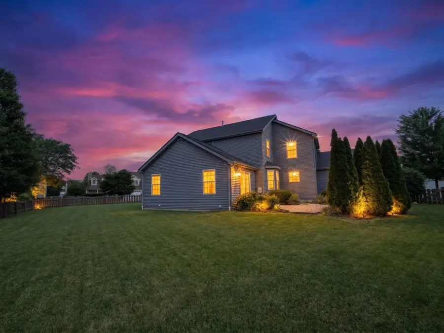 4440 Huntwicke Drive, Hilliard, OH 43026 - #3