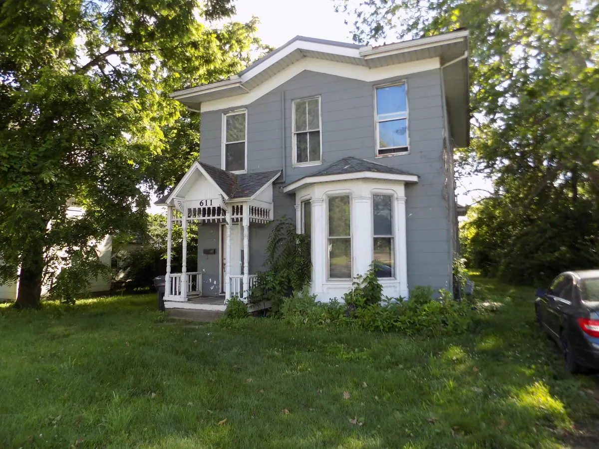 611 N Sandusky Street, Mount Vernon, OH 43050 - #1