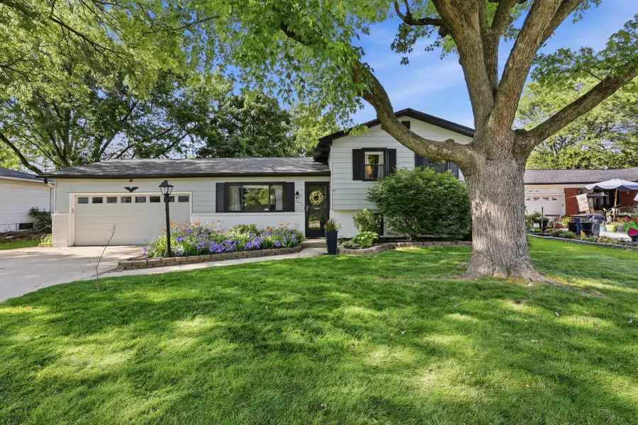 2598 Parlin Drive, Grove City, OH 43123 - #2