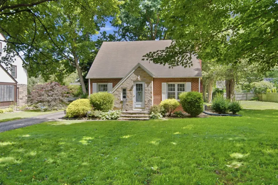 933 E High Street, Mount Vernon, OH 43050 - #2