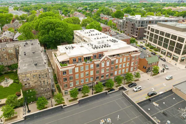 845 N High Street, Columbus, OH 43215