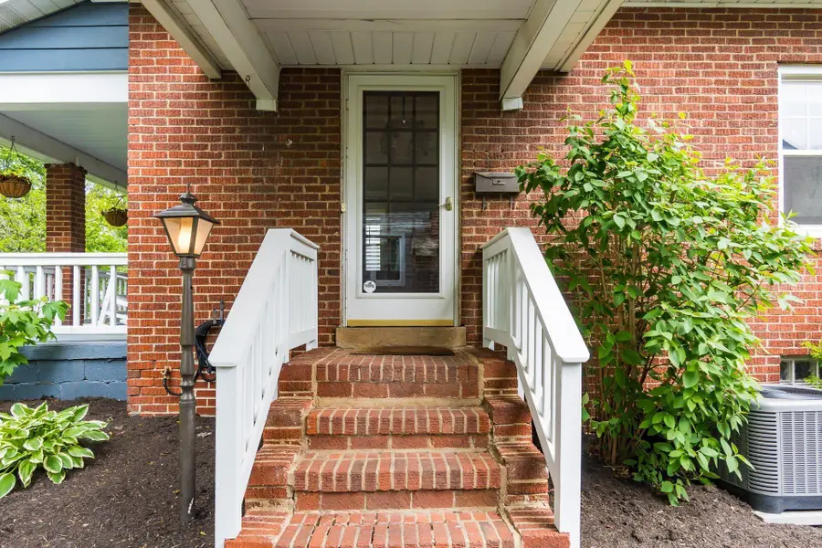 311 Chatham Road, Columbus, OH 43214 - #3