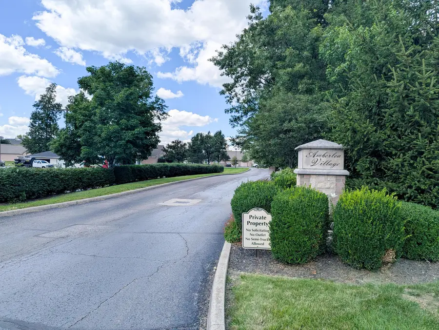 1244 Amberlea Drive E, Columbus, OH 43230 - #2
