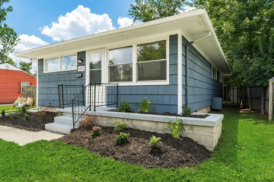 1407 Simpson Drive, Columbus, OH 43227 - #2