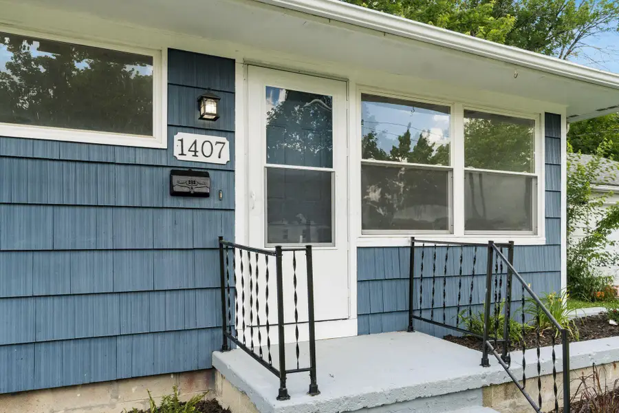 1407 Simpson Drive, Columbus, OH 43227 - #3