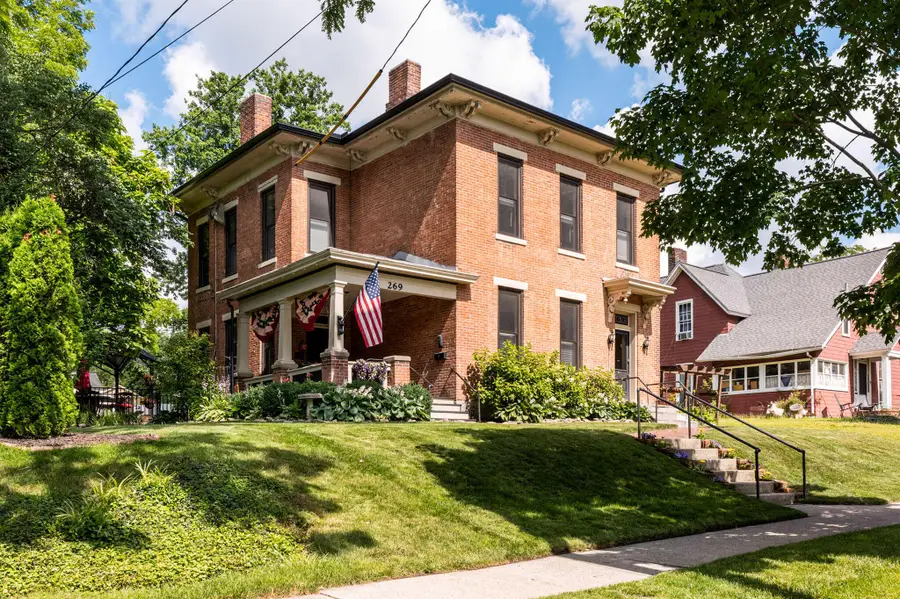 269 N Sandusky Street, Delaware, OH 43015 - #2