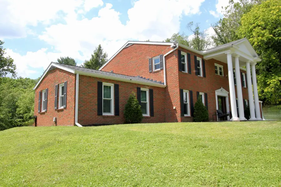 306 Beechwood Drive, Granville, OH 43023 - #3