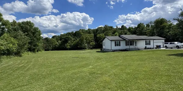18750 Griffith Road, Logan, OH 43138