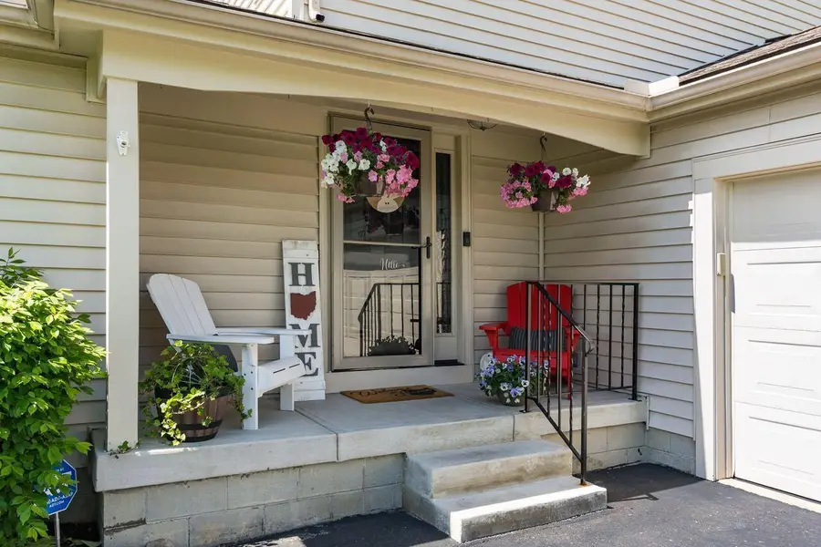 5382 Coral Berry Drive, Columbus, OH 43235 - #2