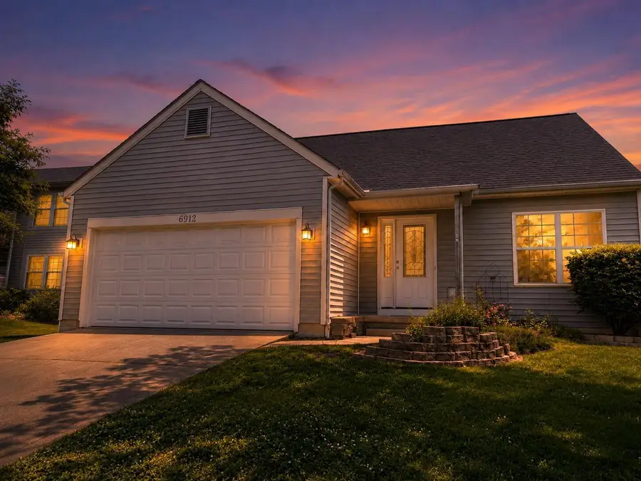 6912 Kinston Drive, Canal Winchester, OH 43110 - #2