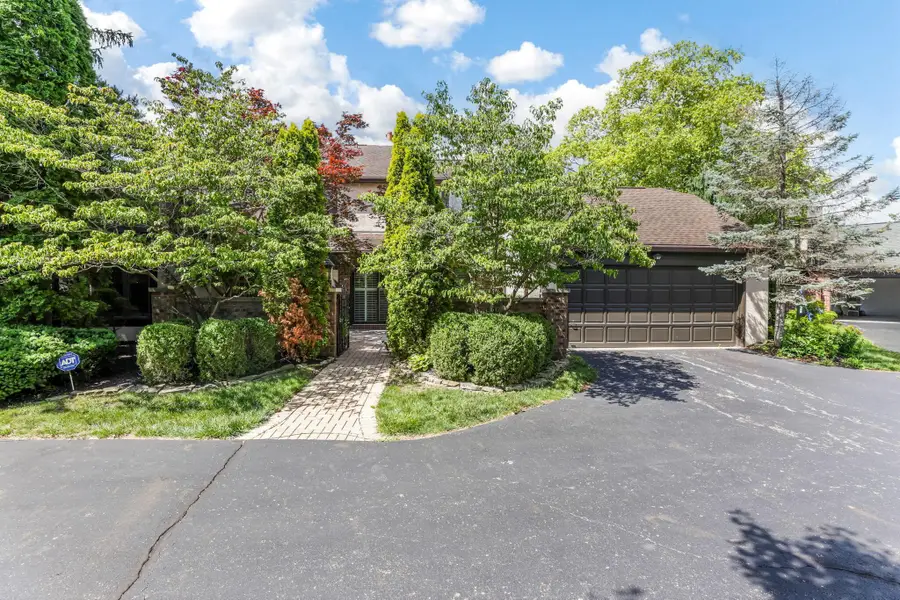 141 Flores Place, Columbus, OH 43213 - #2