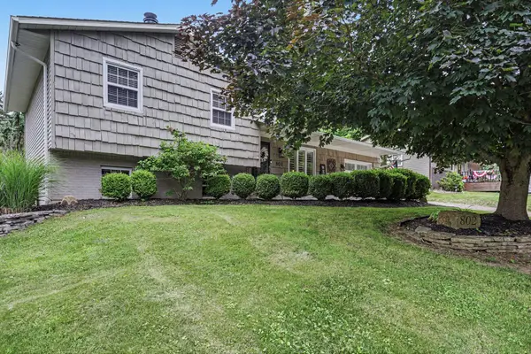 802 Larkspur Drive, Newark, OH 43055