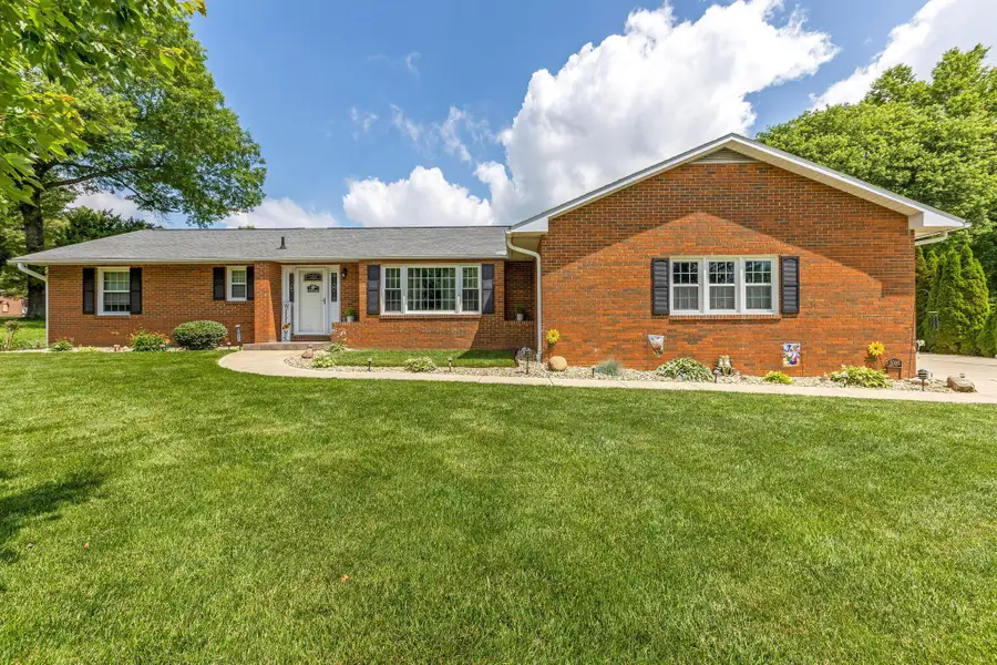 1030 Rhoda Lane Ne, Lancaster, OH 43130 - #3