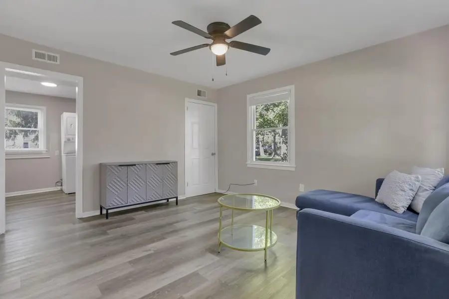 4615-4617 Langley Avenue, Columbus, OH 43213 - #3