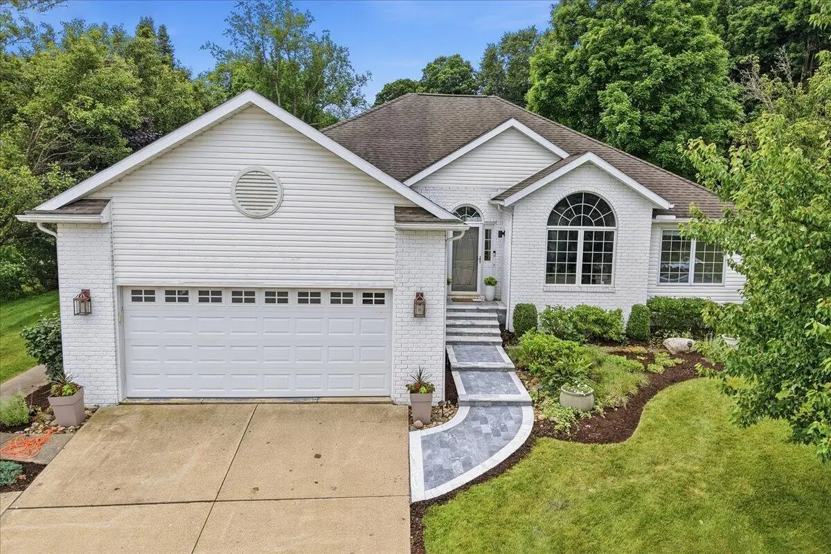53 Woodlake Trail, Mount Vernon, OH 43050 - #1