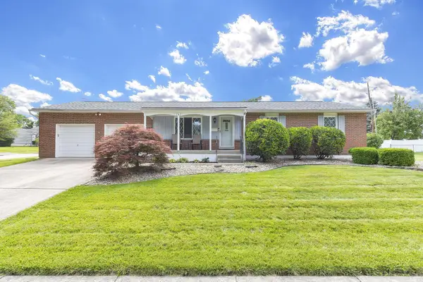 747 Hunt Valley Drive, Reynoldsburg, OH 43068