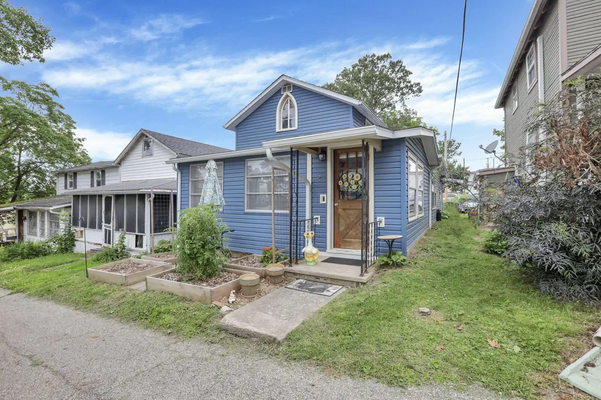 8 1st Street, Lancaster, OH 43130 - #1