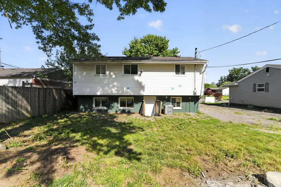923 Wedgewood Drive, Columbus, OH 43228 - #2