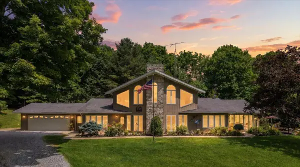 23479 Thompson Road, Howard, OH 43028