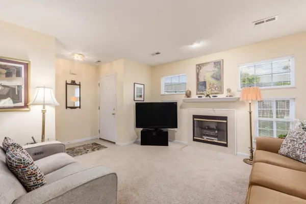 2469 Warm Springs Drive, Hilliard, OH 43026