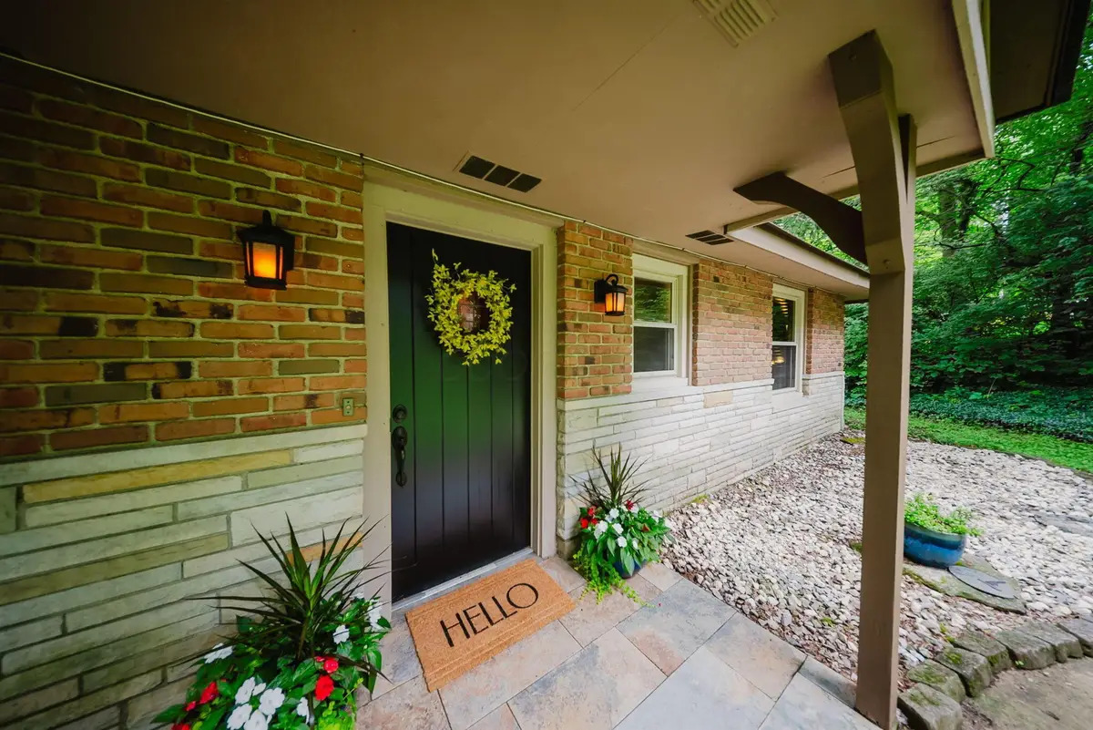 8015 Riverside Drive, Dublin, OH 43016 - #1