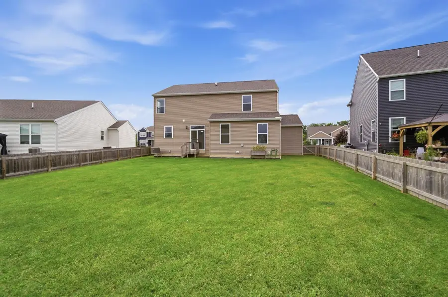 283 Mahogany Lane, Commercial Point, OH 43116 - #2