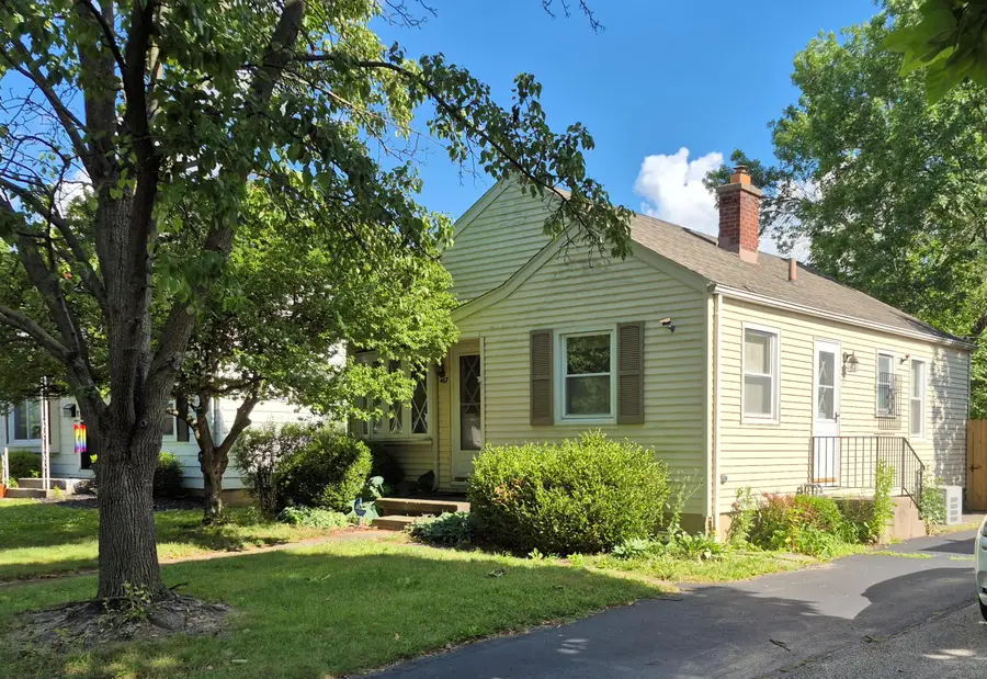 467 E Jeffrey Place, Columbus, OH 43214 - #3