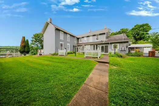 284 N Kennebec Avenue, McConnelsville, OH 43756 - #2