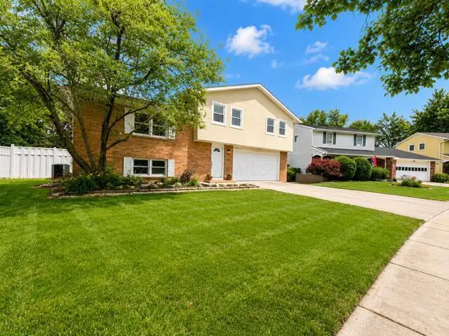 586 Presidential Way, Delaware, OH 43015 - #1