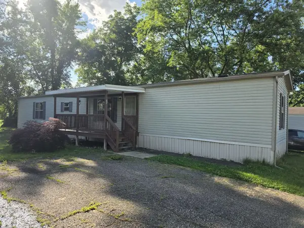 3000 Moxadarla Drive, Zanesville, OH 43701