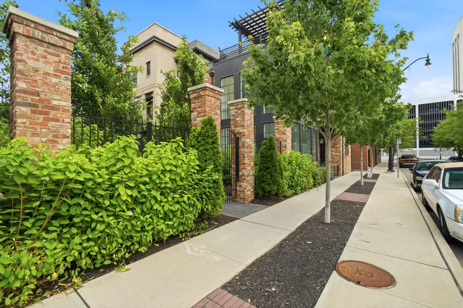 84 Normandy Avenue, Columbus, OH 43215 - #3