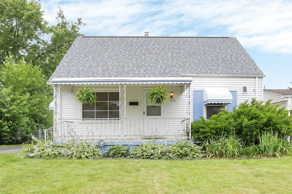 1213 E 25th Avenue, Columbus, OH 43211 - #1