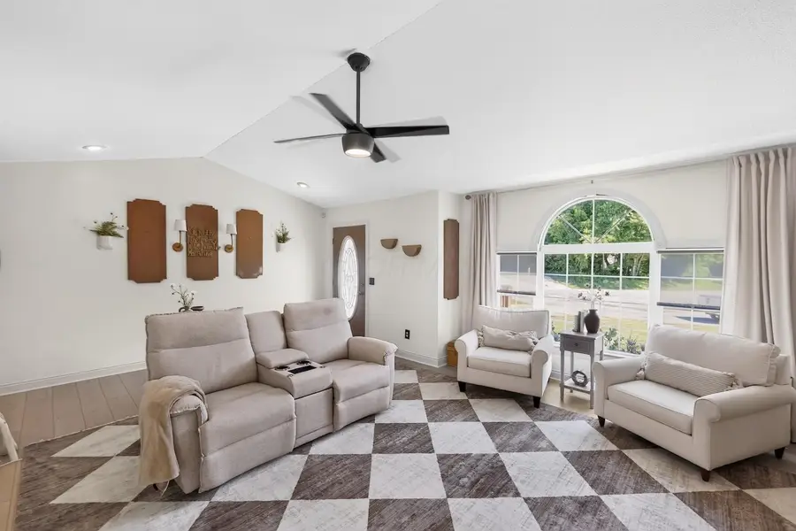 77 Grandway Court, Howard, OH 43028 - #3
