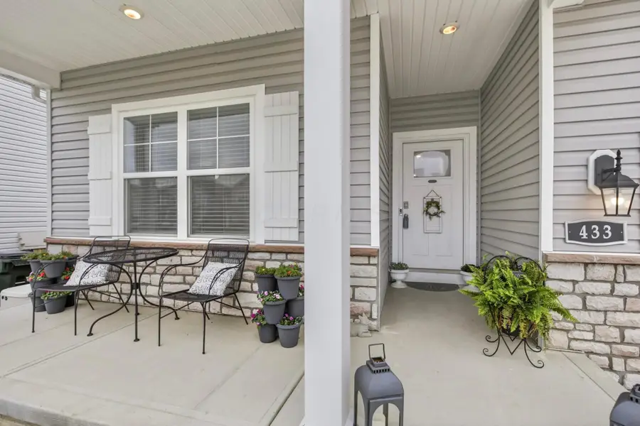433 Sandburg Drive, Lithopolis, OH 43136 - #3