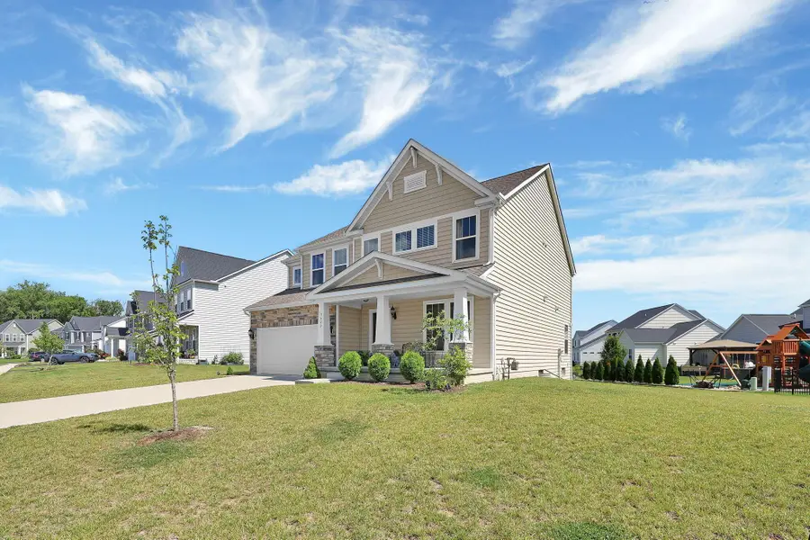 5620 Carlisle Drive, Grove City, OH 43123 - #2