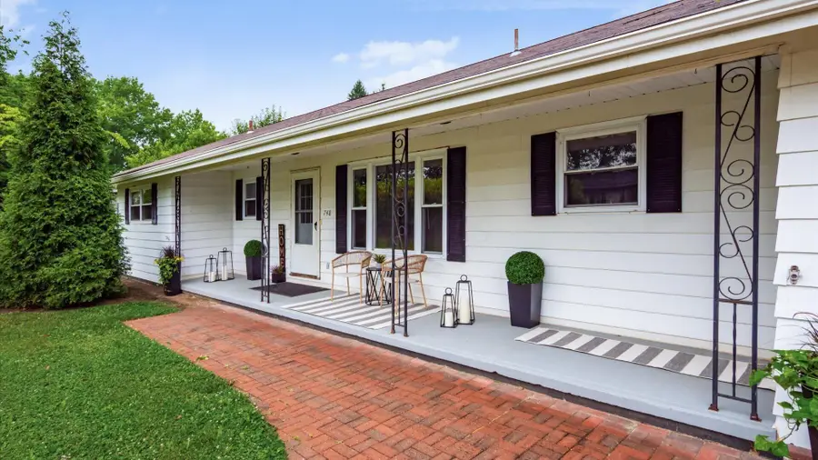 748 Ridgewood Drive, Coshocton, OH 43812 - #2