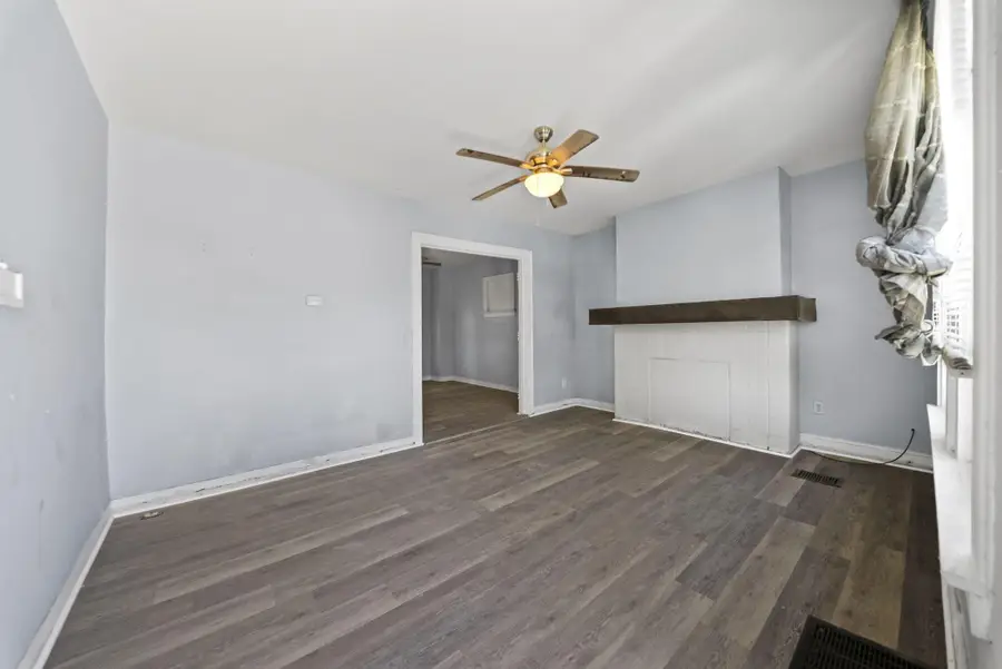 693 E 4th Avenue, Columbus, OH 43201 - #3