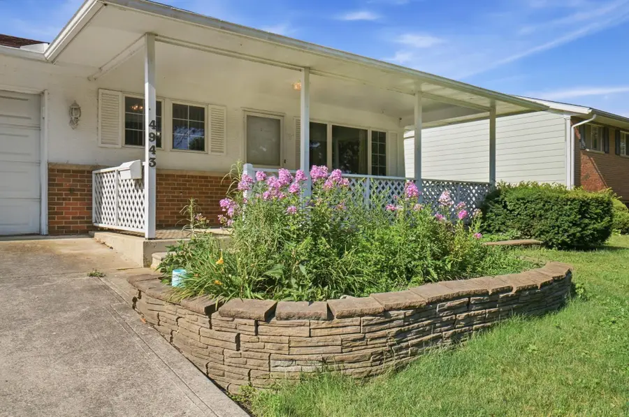 4943 Warminster Drive, Columbus, OH 43232 - #2