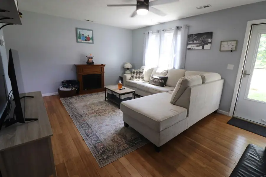 145 Danbury Road, West Jefferson, OH 43162 - #3