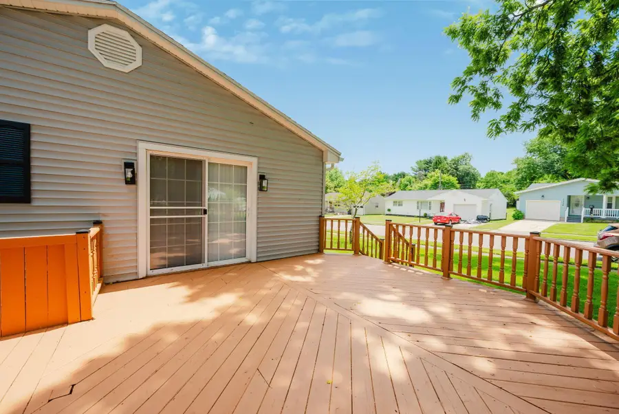 1705 Carl Drive, Lancaster, OH 43130 - #2