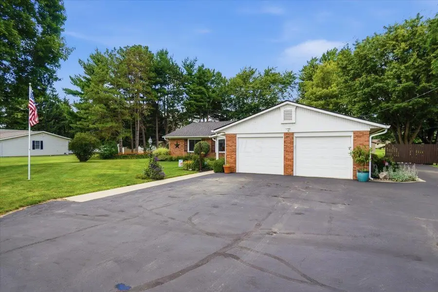 325 E High Street, London, OH 43140 - #3