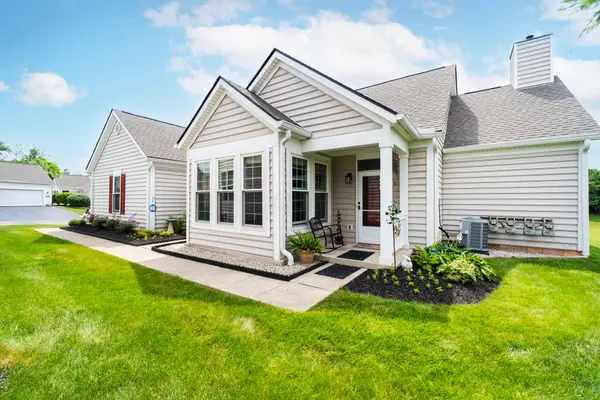 5890 Oak Path Lane, Columbus, OH 43213