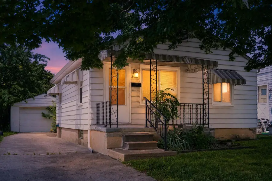 2475 Azelda Street, Columbus, OH 43211 - #2