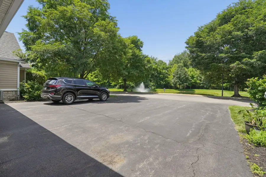 8004 Flint Run Place, Columbus, OH 43235 - #3