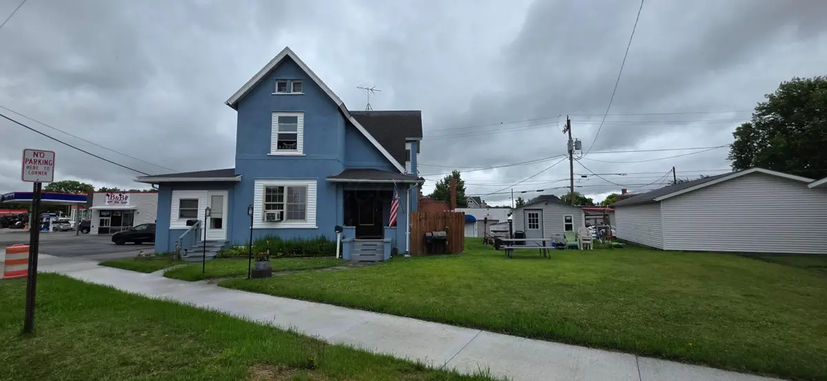 204 N Sandusky Street, Tiffin, OH 44883 - #1