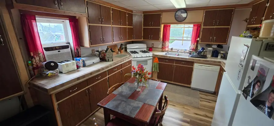 204 N Sandusky Street, Tiffin, OH 44883 - #3